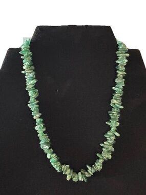 Green Aventurine Chip Necklace 14” Choker Vintage Stone Bead Strand